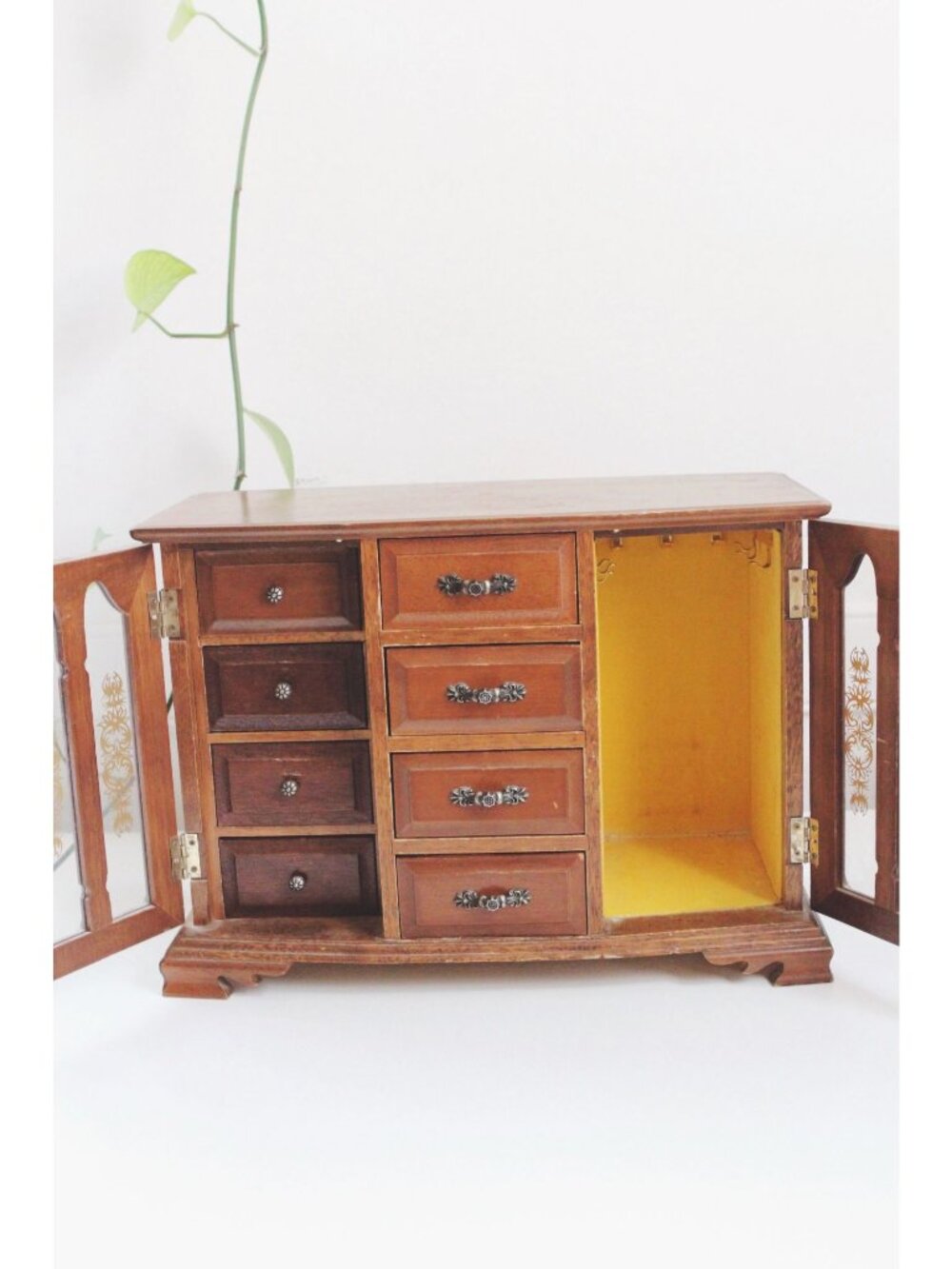 Vintage Wooden Jewelry Box Armoire London Leather - Ornate Glass Doors - Mid Cen - Picture 3 of 8